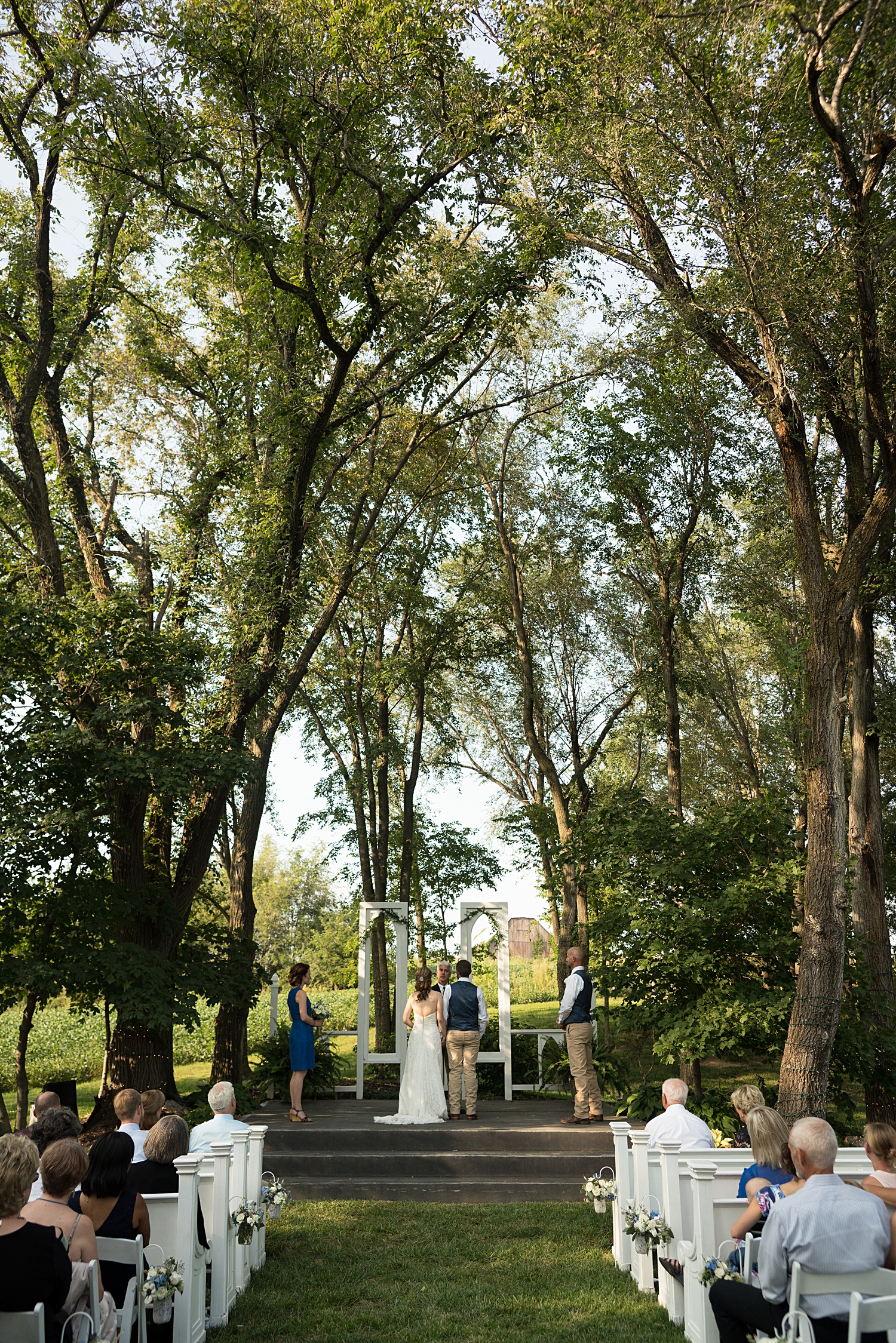 Wedding Ceremony at Eventful at Locust Grove wedding-KC-Wedding-Photographer-Emily-Lynn-Photography