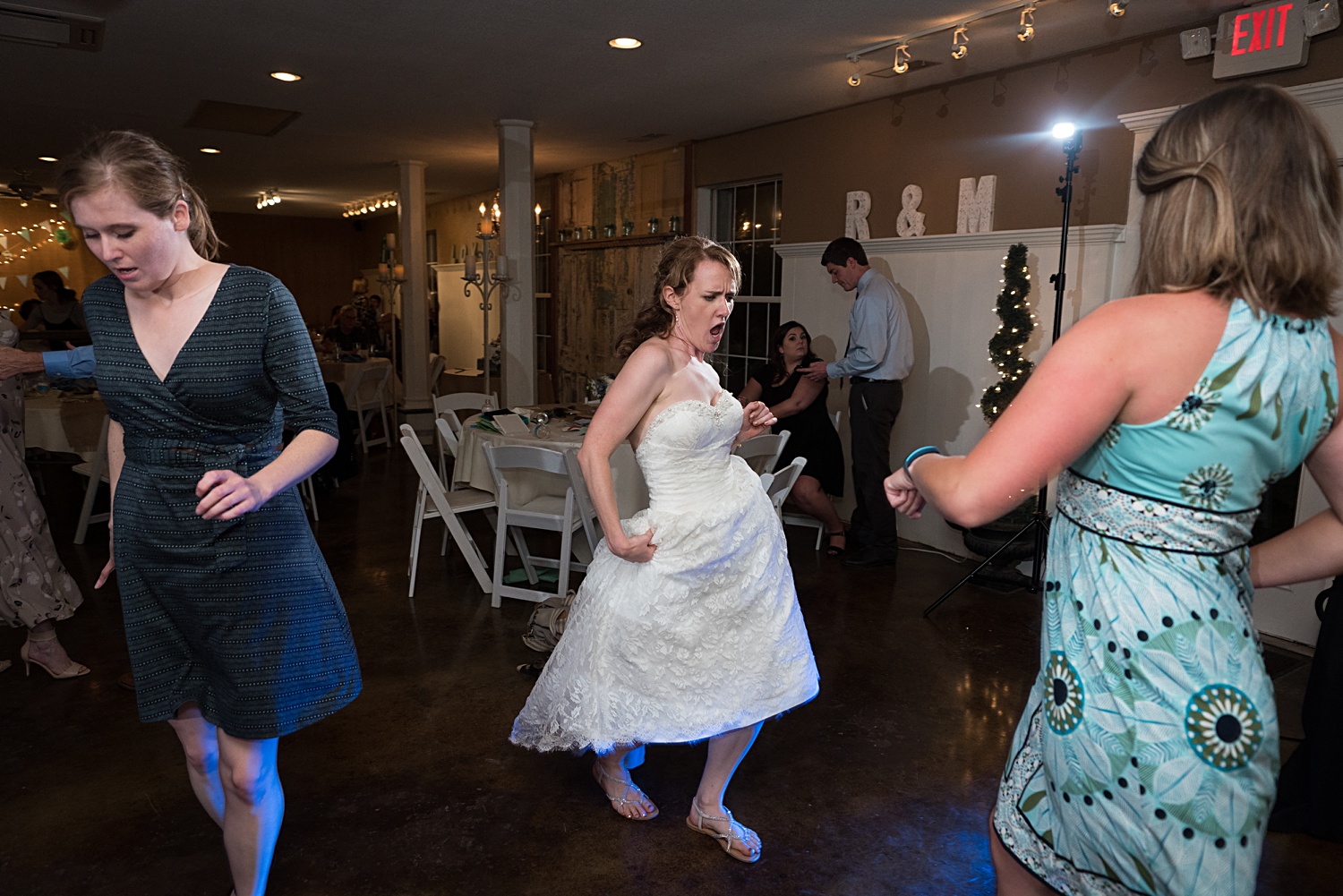 Reception at Eventful at Locust Grove wedding-KC-Wedding-Photographer-Emily-Lynn-Photography