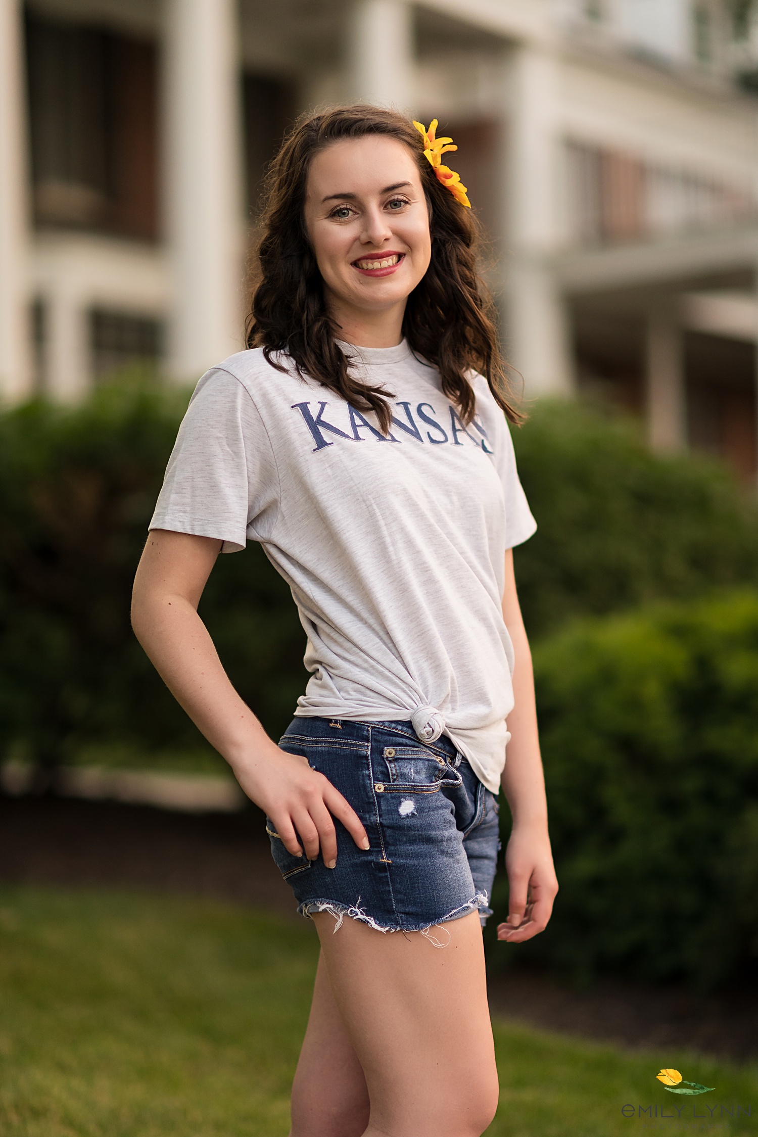 College-Graduation-Photos-College-Senior-Photos-KU-Grad-Photo-Emily-Lynn-Photography