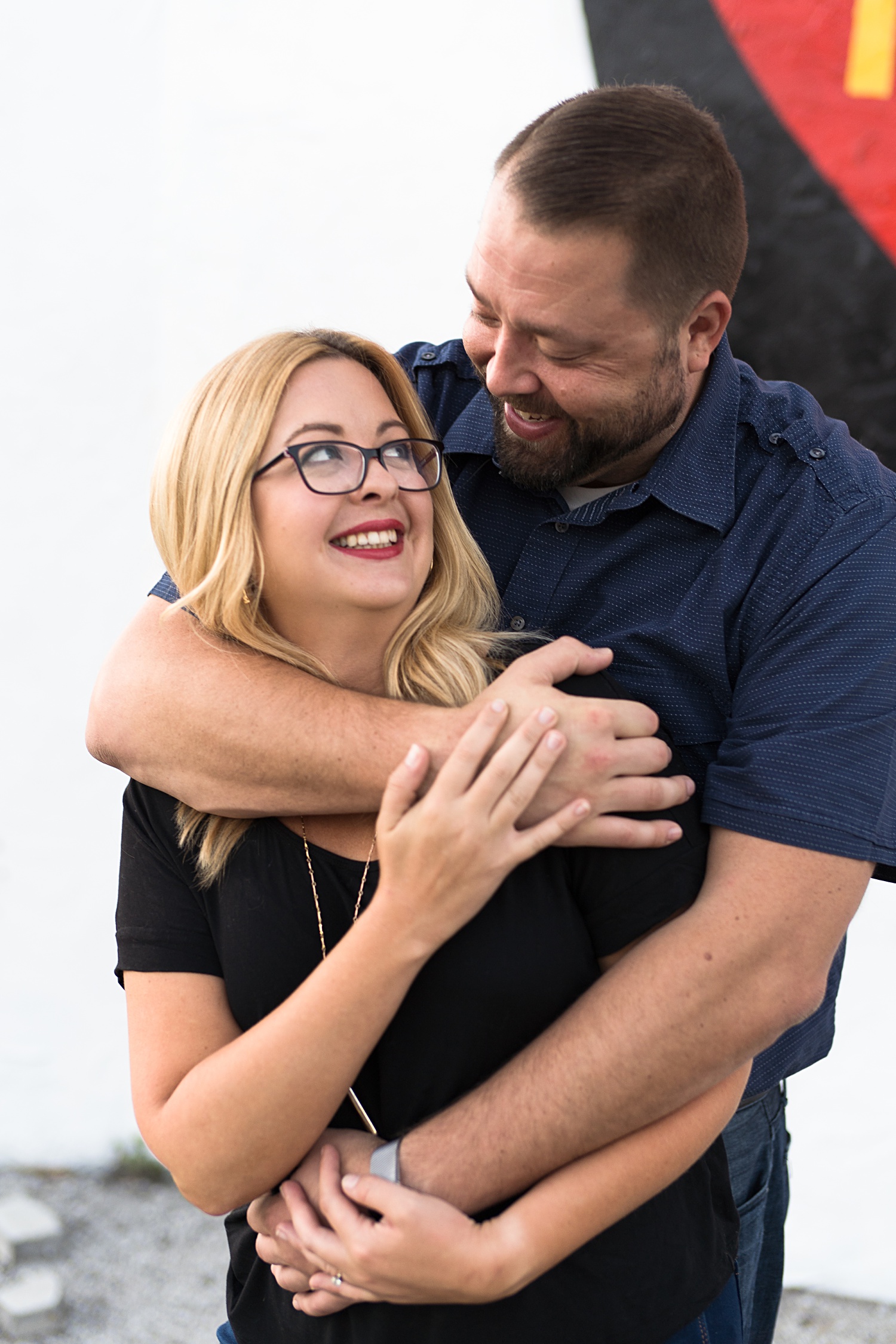 Midtown KC Engagement Photos-Kansas-City-Wedding-Photographer-Emily-Lynn-Photography